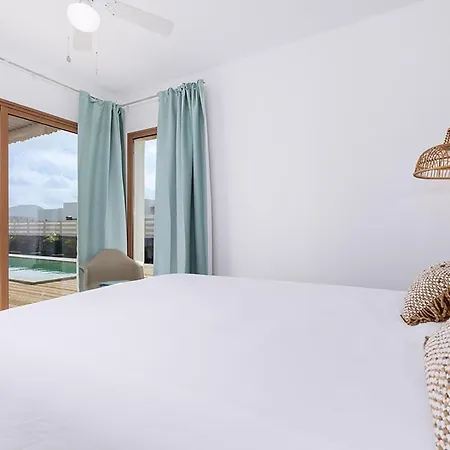 In Take A Swim In Our 15m Long Pool فيلة لاجاريس