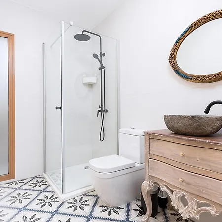 In Take A Swim In Our 15m Long Pool * لاجاريس