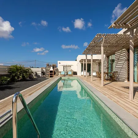 In Take A Swim In Our 15m Long Pool لاجاريس