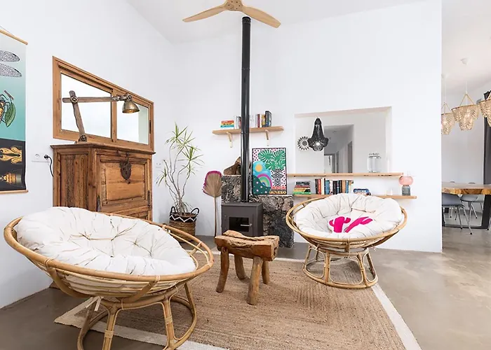 Villa In Take A Swim In Our 15m Long Pool