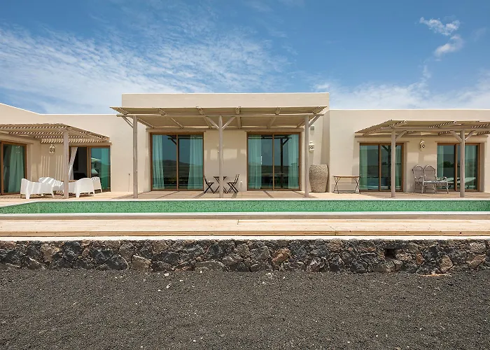 Villa In Take A Swim In Our 15m Long Pool Lajares