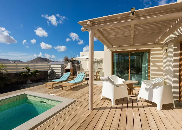 Villa In Take A Swim In Our 15m Long Pool *